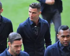 冲刺阶段利物浦备战欧联,完成体检细节曝光,气氛紧张,细节决定成败 冲刺阶段利物浦备战欧联,完成体检细节曝光,气氛紧张,细节决定成败